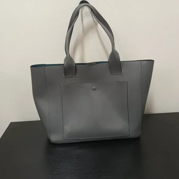 Banana Republic Gray Tote Bag - Picture 1 of 5
